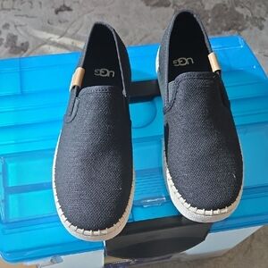 UGG WoMen's Black Slip-On Loafers. These Are Great For Everyday Use. And Stylish